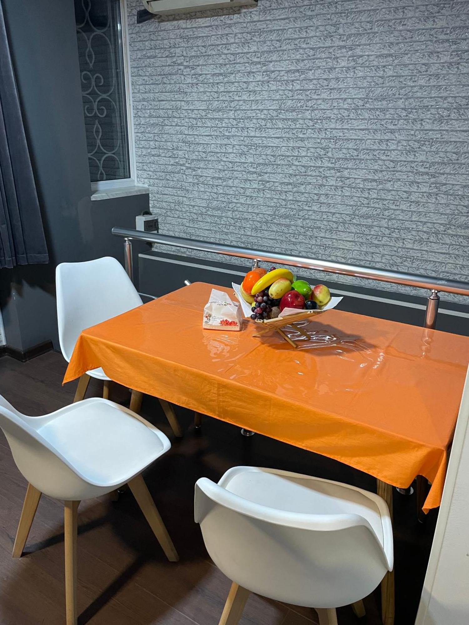 N 1 Hostel Ереван Екстериор снимка